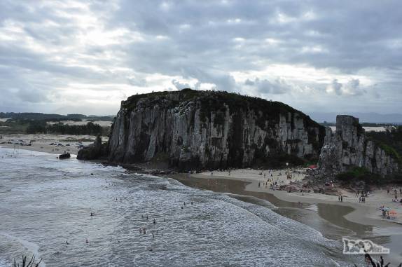 Praia da Guarita, uma das mais belas de Torres, litoral norte do Rio Grande do Sul